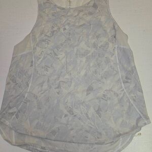 Lululemon Jasmine white/gray  sculpt tank